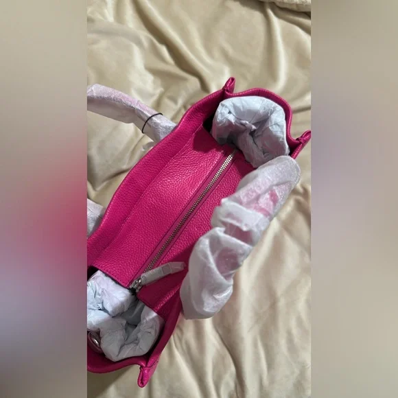 Marc Jacobs Tote Bag - Picture 5 of 8